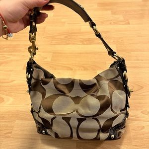 AUTHENTIC Coach Carly Signature Print Hobo Shoulder Bag